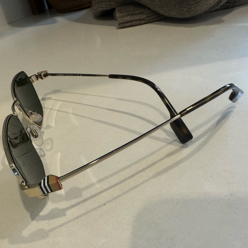 Burberry Silver and Black Sunglasses - Picture 3 of 3